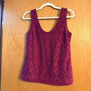 Elegant Lace Sleeveless Top - Burgundy